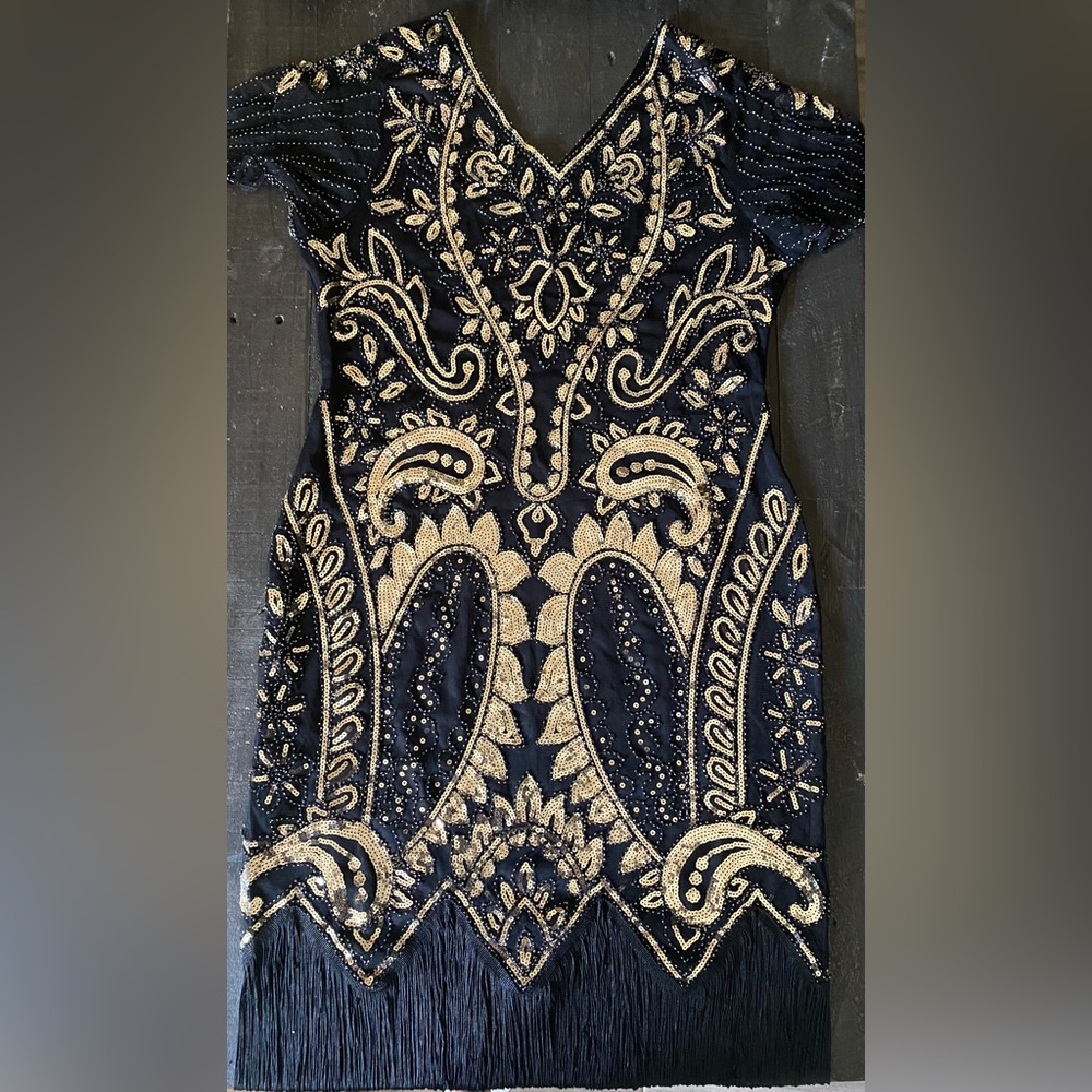 Fundaisy Women's Size XL  Black & Gold Sequin Fringe 1920's Flapper